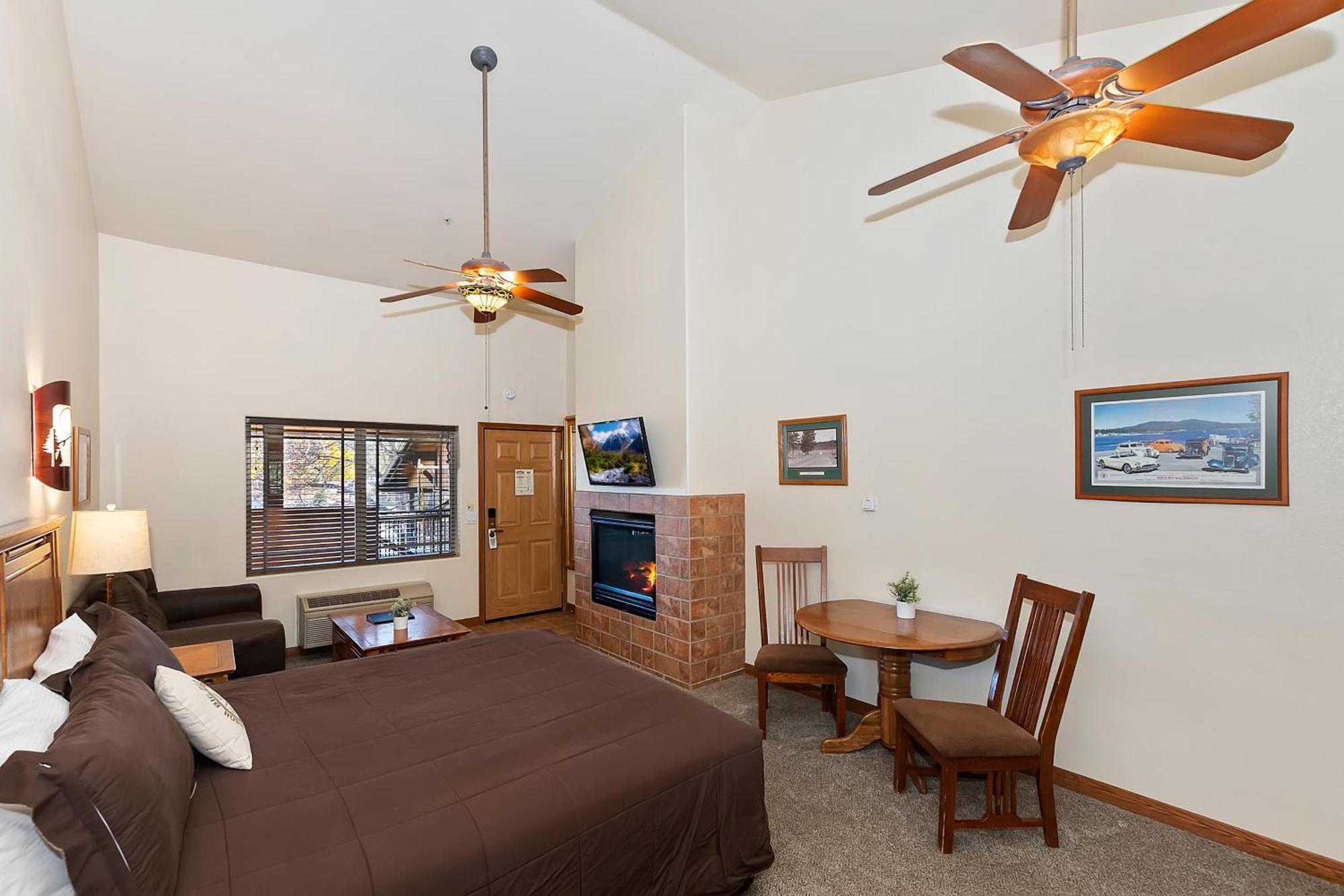Robinhood Hotel Big Bear Lake