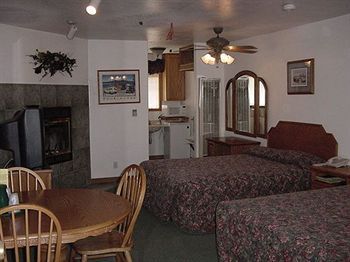 Robinhood Hotel